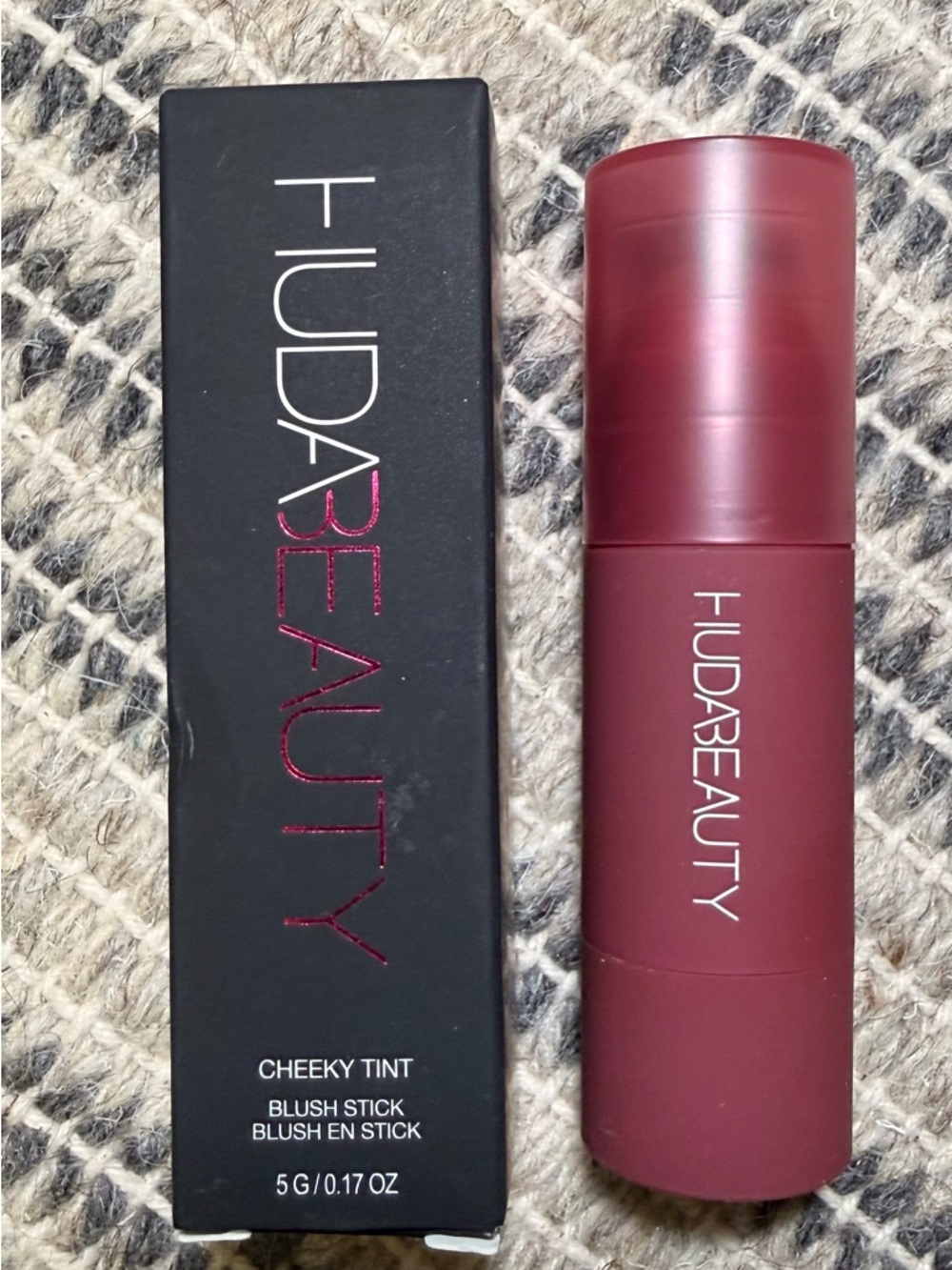 HUDA BEAUTY Cheeky Tint Blush Stick - Baddie Berry